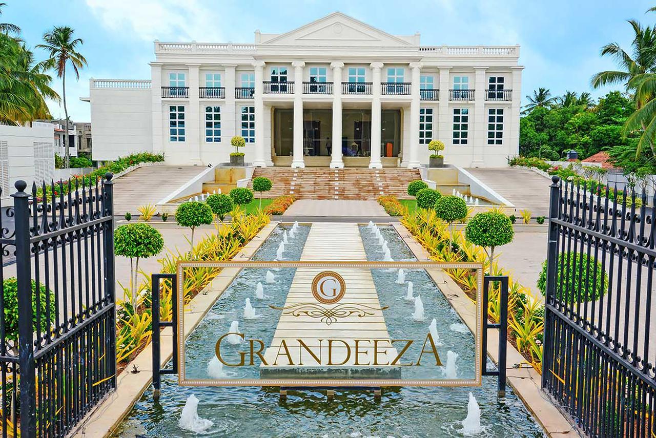 Grandeeza Luxury Hotel Katunayaka Ngoại thất bức ảnh